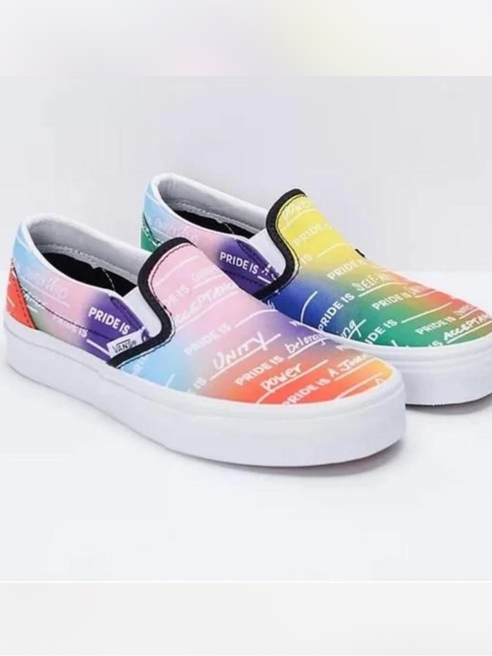 🏳️‍🌈 Vans Pride Rainbow Slip-On Sneakers –LIMITED EDITION 🌈✨
